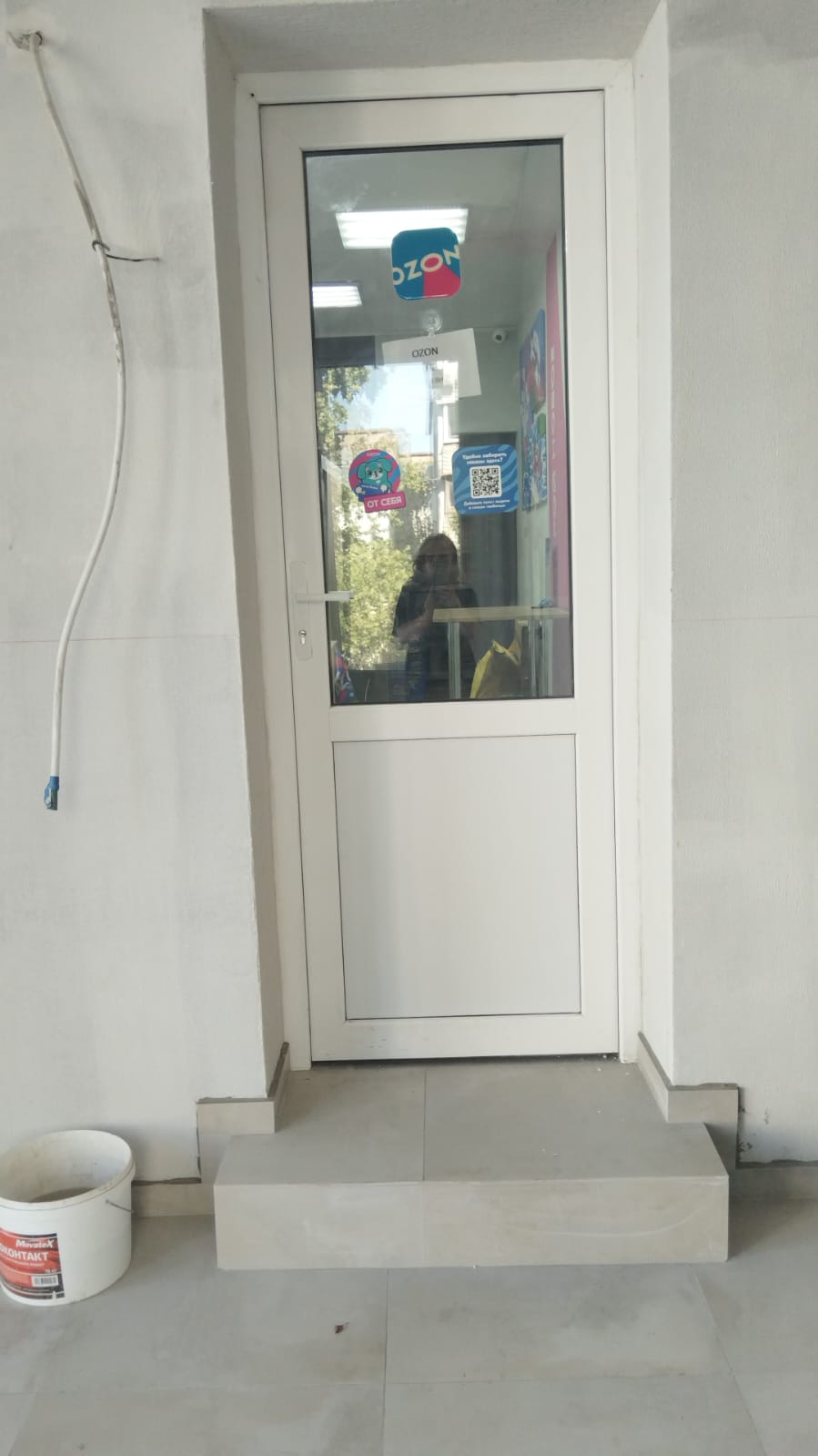 Отреставрировать пластиковую дверь